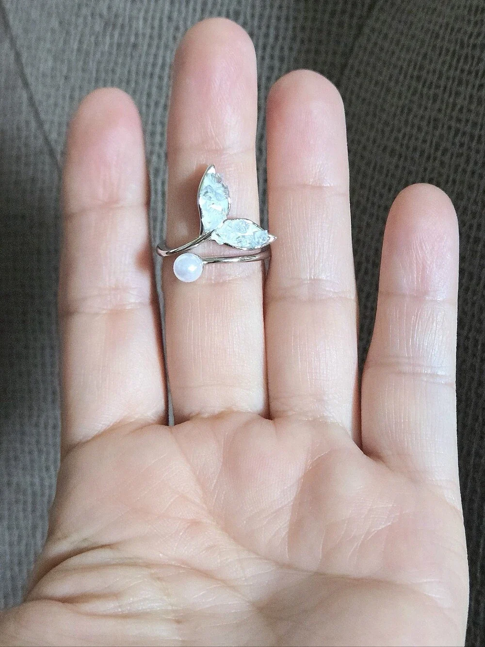 La Meno Fluke (Whale's🐋 Tail) and Freshwater Pearl Bypass Ring💍 - NIB - Picture 4 of 16